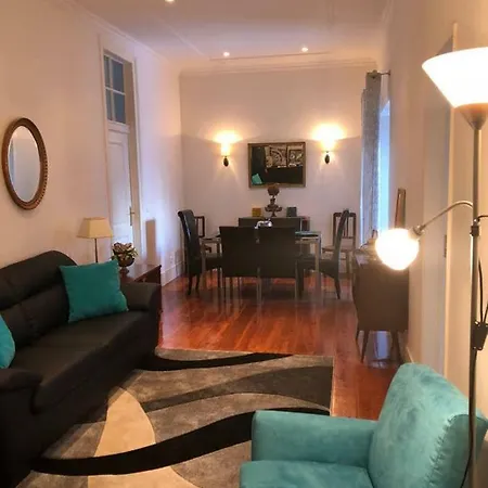 Grandmommy's House - Traditional And Comfy Lisboan Lizbona
