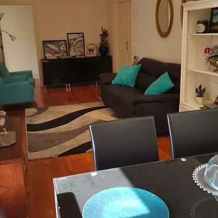 Grandmommy's House - Traditional And Comfy Lisboan Apartament *
