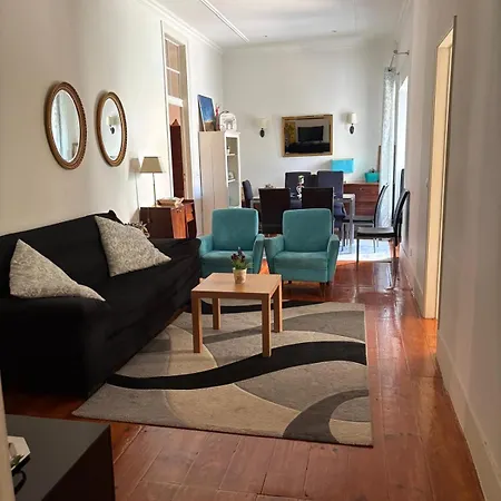 Grandmommy's House - Traditional And Comfy Lisboan * Lisbon