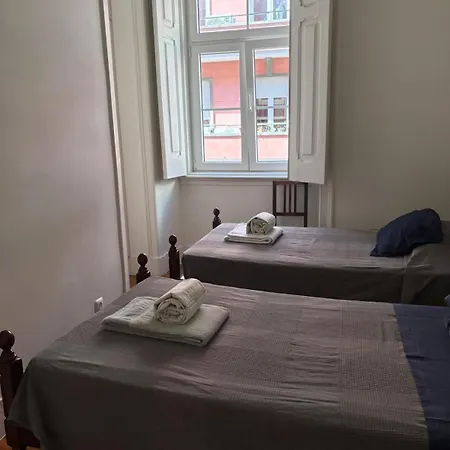 Apartment Grandmommy's House - Traditional And Comfy Lisboan