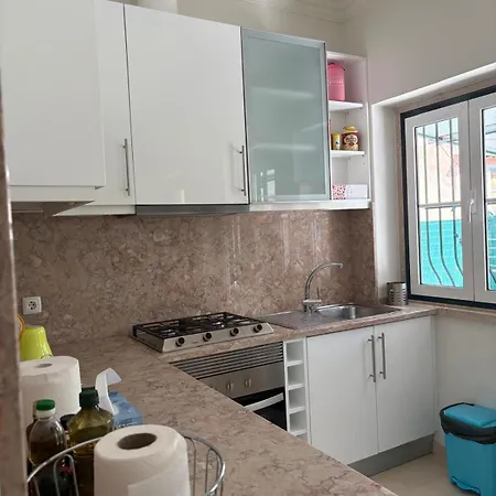 Grandmommy's House - Traditional And Comfy Lisboan Apartment Lisbon