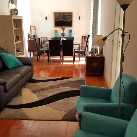 Grandmommy's House - Traditional And Comfy Lisboan Lisboa