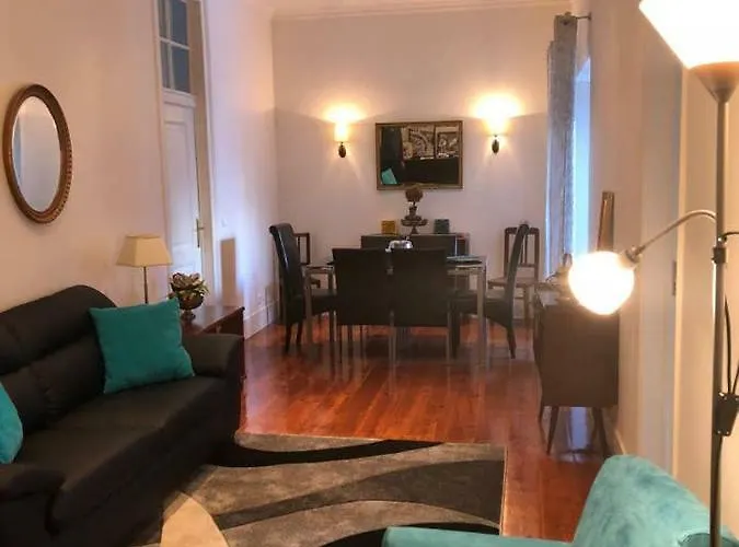 Grandmommy's House - Traditional And Comfy Lisboan Lisboa
