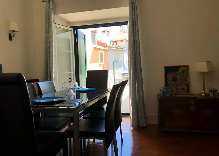 Grandmommy's House - Traditional And Comfy Lisboan